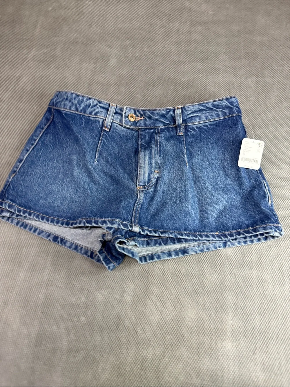We The Free Classic low rise Denim mini Skort- Blue - Picture 2 of 10